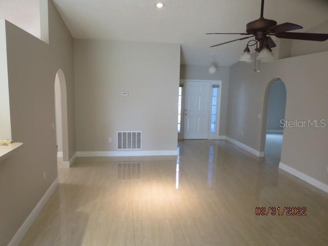 Photo - 190 Lake Shepard Dr