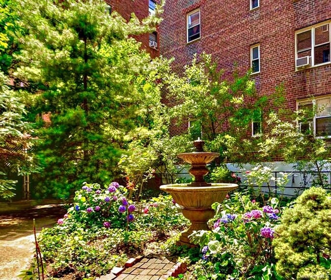 Photo - 76-10 34th Ave Unit 3T