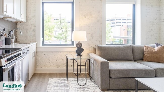 Photo - 425 20th St S Unit 205.579038