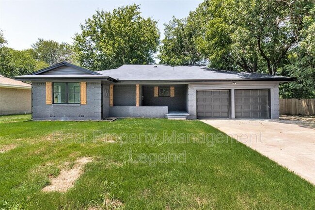 Photo - 1010 N Grant Dr
