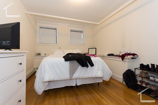 Photo - Garden level 3 bed in Allston