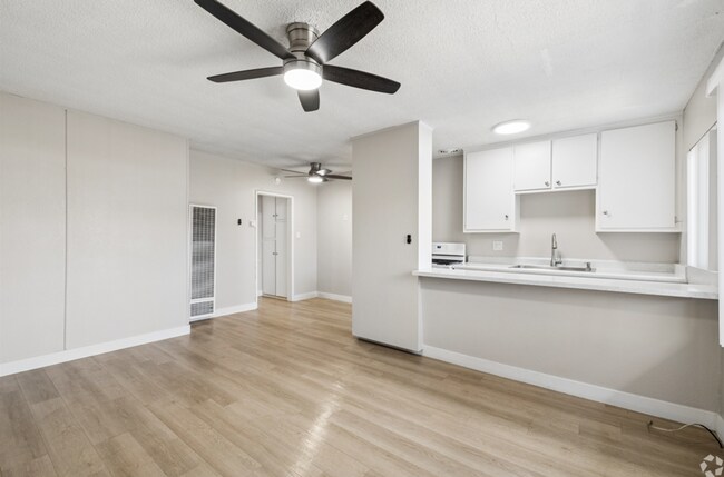 Marine Bay Apartments