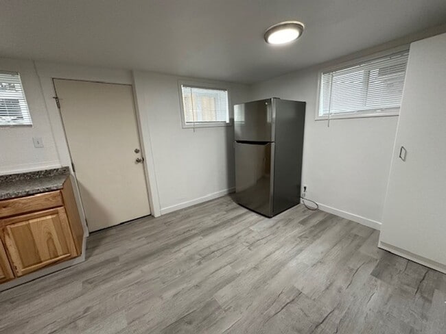 Photo - 230 SE 6th Ave Unit 6th 230 - 5