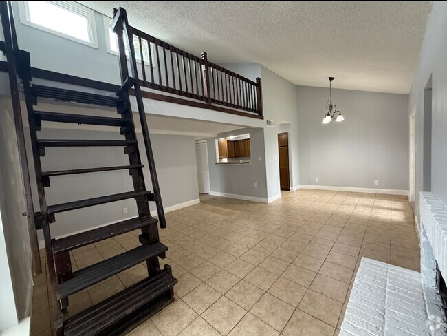 Building Photo - 6646 E Lovers Ln Rental