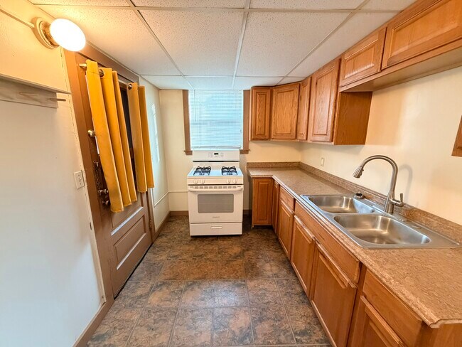 Photo - 7405 Detroit Ave Unit 2