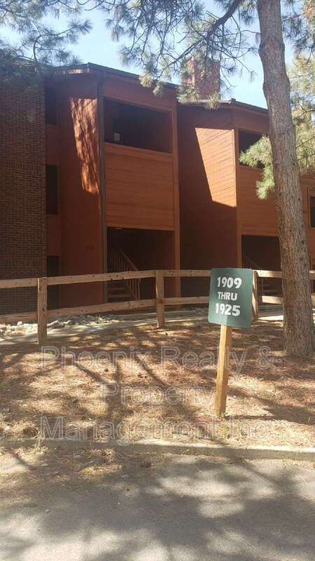 Photo - 1909 Centennial Dr