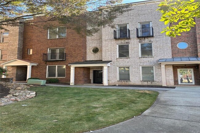 Photo - 772 Liberty Commons Dr NW