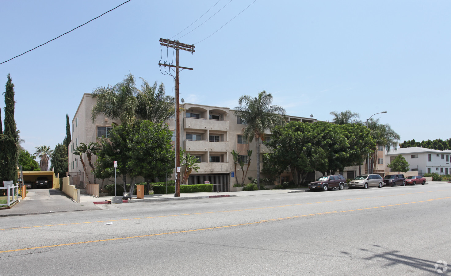 Hazeltine - Hazeltine Apartments