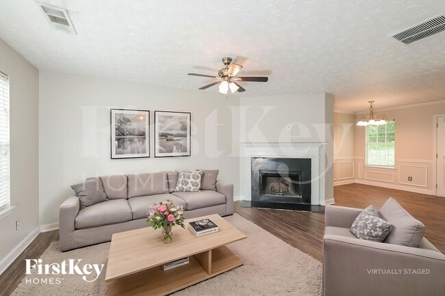 Photo - 4447 Chester Ln