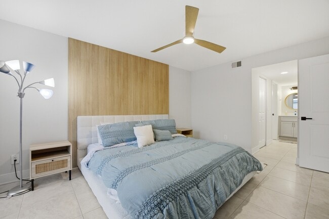 Photo - 12521 Kelly Sands Way Unit 34