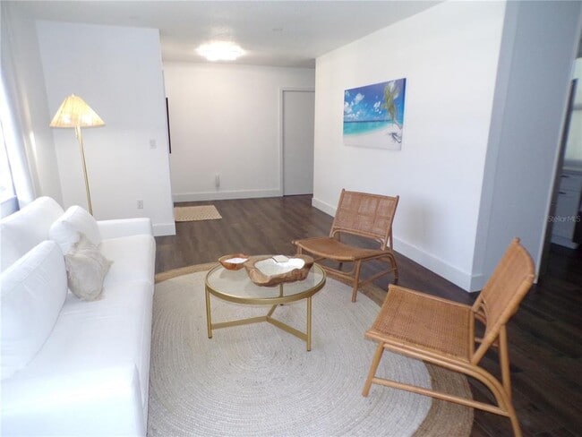 Photo - 1802 Los Alamos Dr