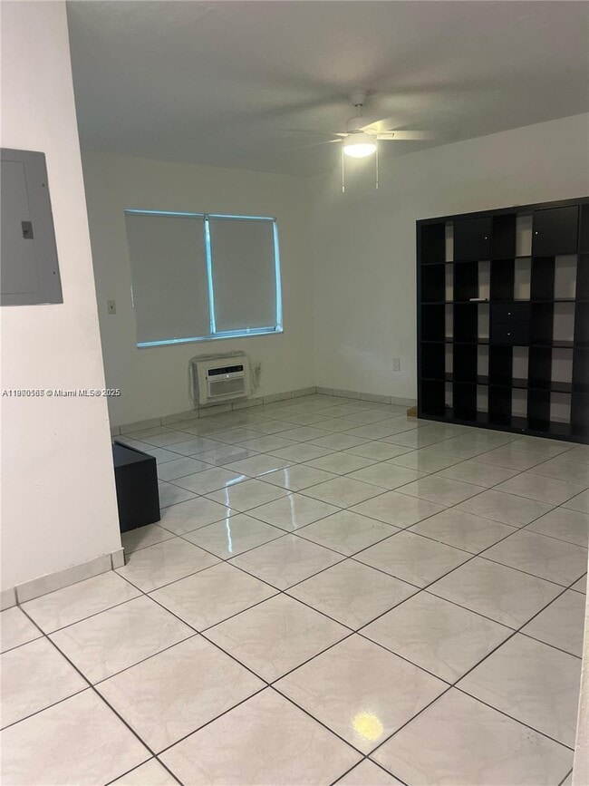 Photo - 12665 NE 16th Ave Unidad 8