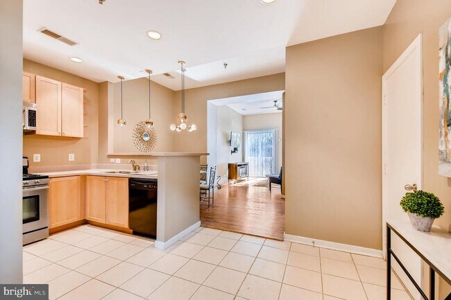 Photo - 1726 Aliceanna St Apartment Unit 102-SB