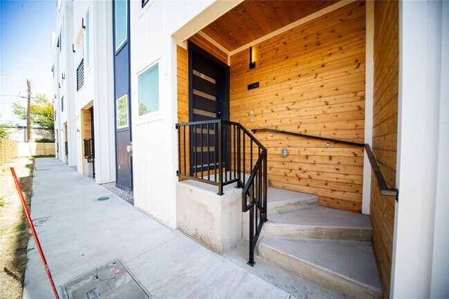 236 Urbane Crst Dr Unit 236 Urbane Crest Drive