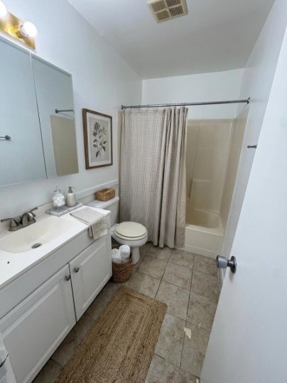 Photo - 1306 W Michigan Ave Unit 4