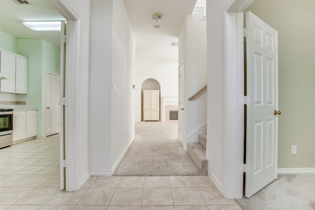 Photo - 3021 Sawtooth Dr