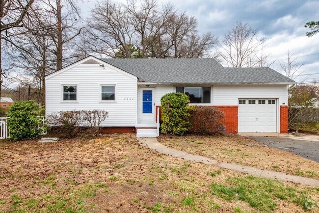 Building Photo - Newly remodeled 3/2 with garage and fenced... Rental