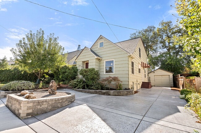 1116 Reddy Ave