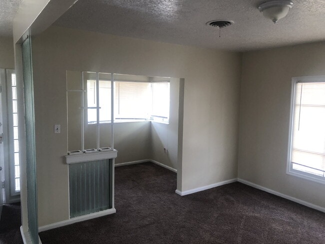 Photo - 441 W 21st St Unit 1 1
