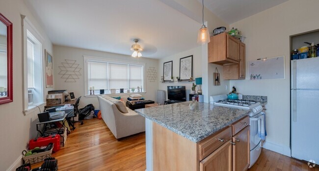 Building Photo - 465 Broadway Unit 12 Rental