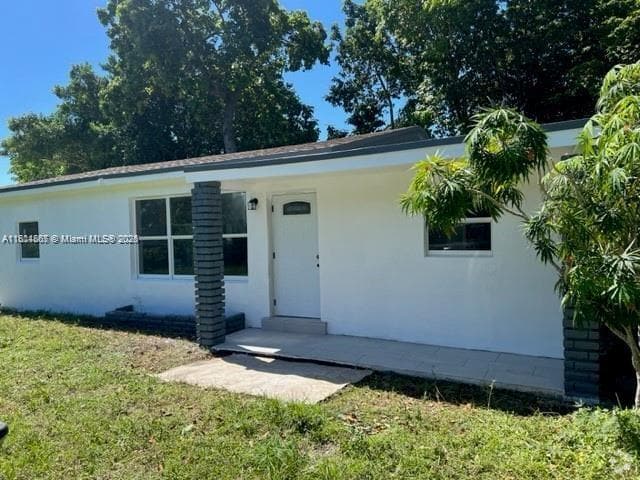 Building Photo - 122 Harvard Rd Rental