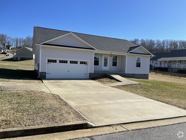 Building Photo - 101 Maple Crest Rental