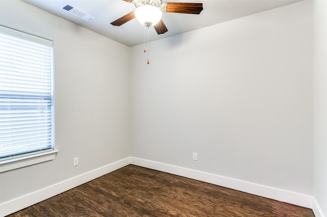 Photo - 4323 Dickason Ave