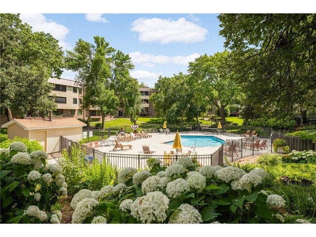 Photo - 7500 Cahill Rd Unit XXXC