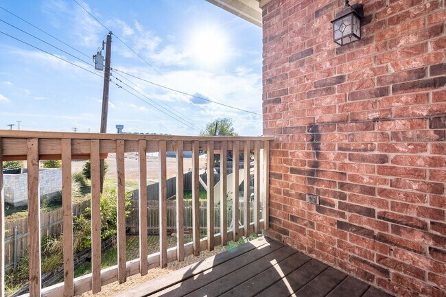 Photo - 311 Rawhide Loop