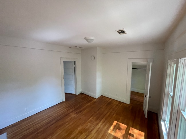 402 E Wayne St Unit 3