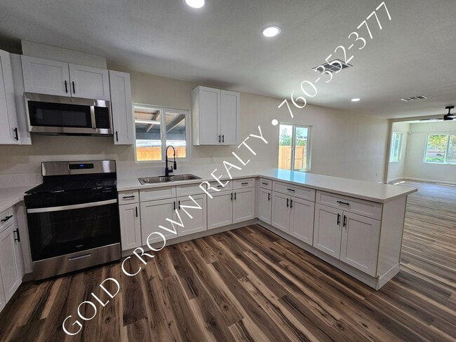 Photo - 1070 W Euclid Ave