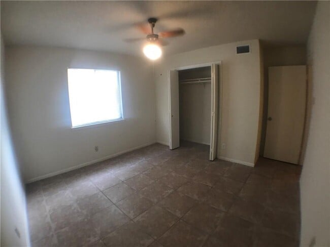 Photo - 2408 Longview St Unit 110
