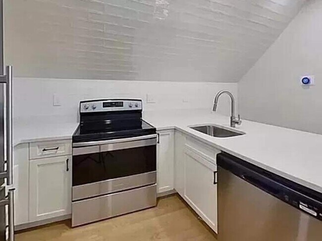 Photo - 44 Ridgemont St Unit 3