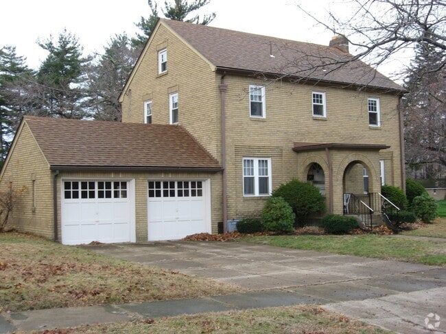 Building Photo - 512 Virginia Ave Rental