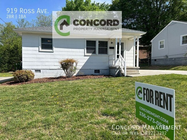 Building Photo - 919 Ross Ave