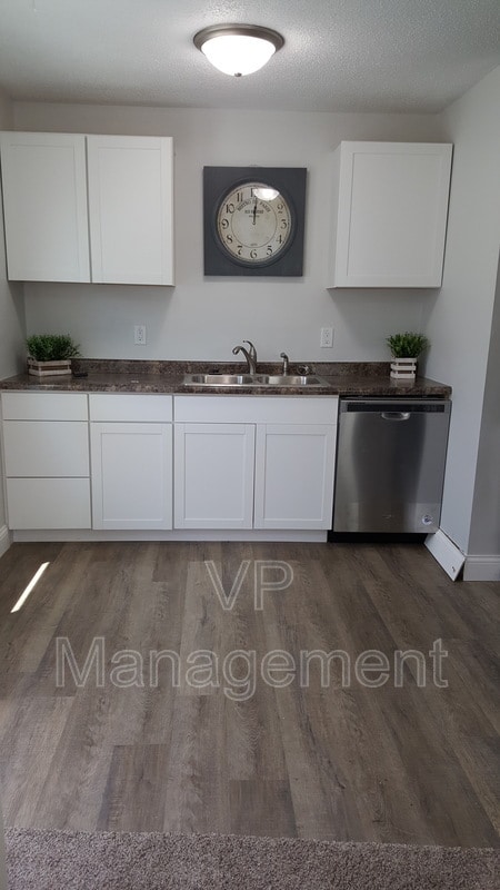 Photo - 2707 W 69th St