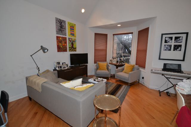 Photo - 3127 N Hoyne Ave Unit J09P