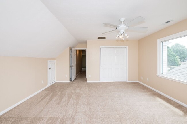 Photo - 5 Bedroom, 2.5 Bath Home for Rent in Salem Woods