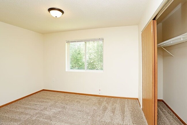 THE ARBORS APARTMENTS