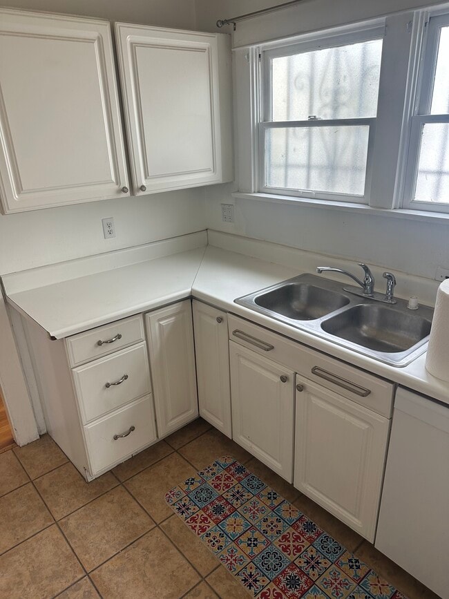 Photo - 4164 Prospect Ave