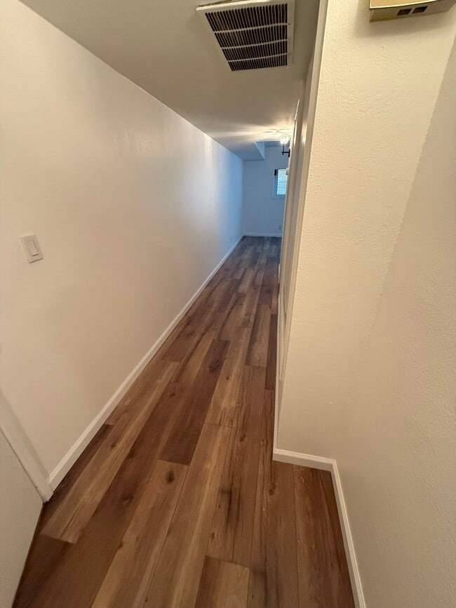 entry - 5300 E Waverly Dr Unit J14