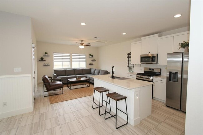 Building Photo - 131 Furlong Dr