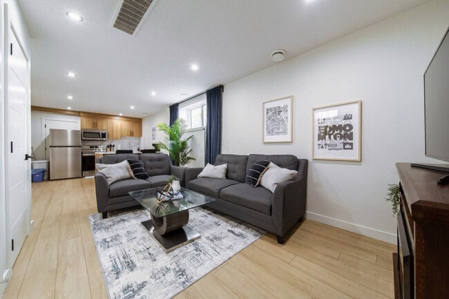 Photo - 9539-9150 150 St NW Unit SI ID1308622P