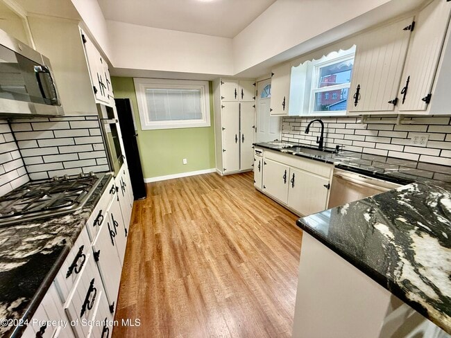 Photo - 22 S Goodwin Ave