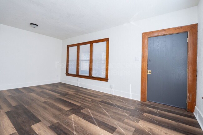 Photo - 423 N Emporia Ave Unit 1