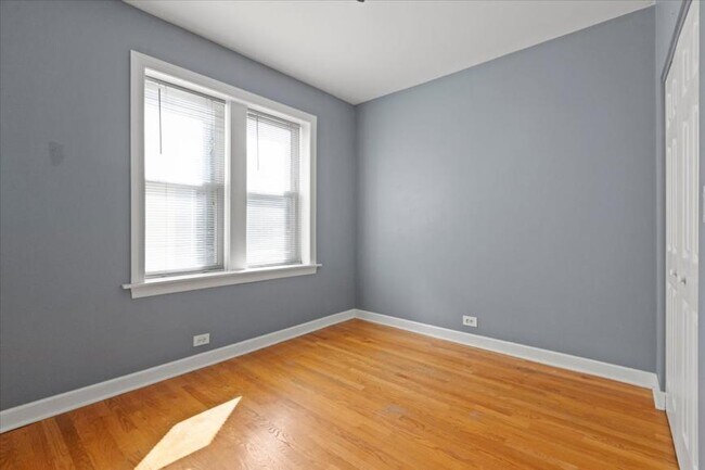 Photo - 2 bedroom in Chicago IL 60647 Unit 1B