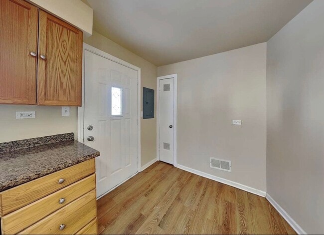 Photo - 1222 S 4th St