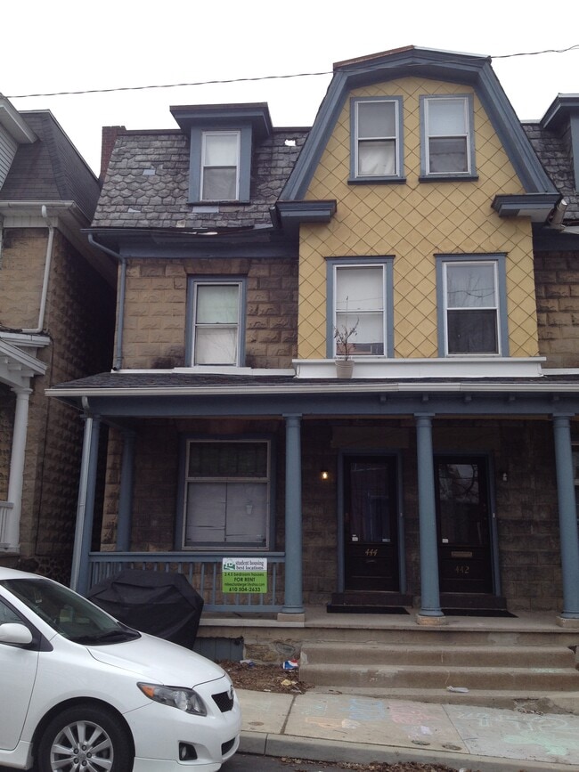 Building Photo - 432 Birkel Ave Rental
