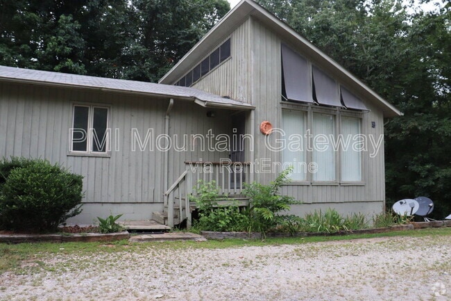 Building Photo - 48 Primrose Dr Unit B Rental