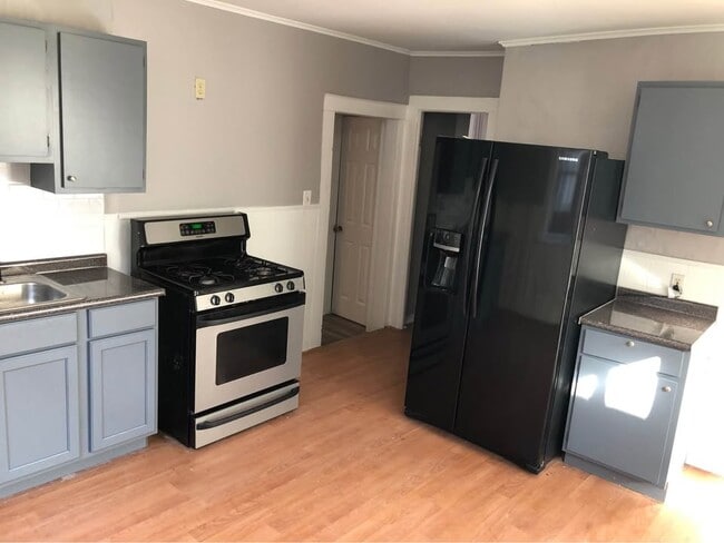 Building Photo - 107 Kail St Unit 1 Rental